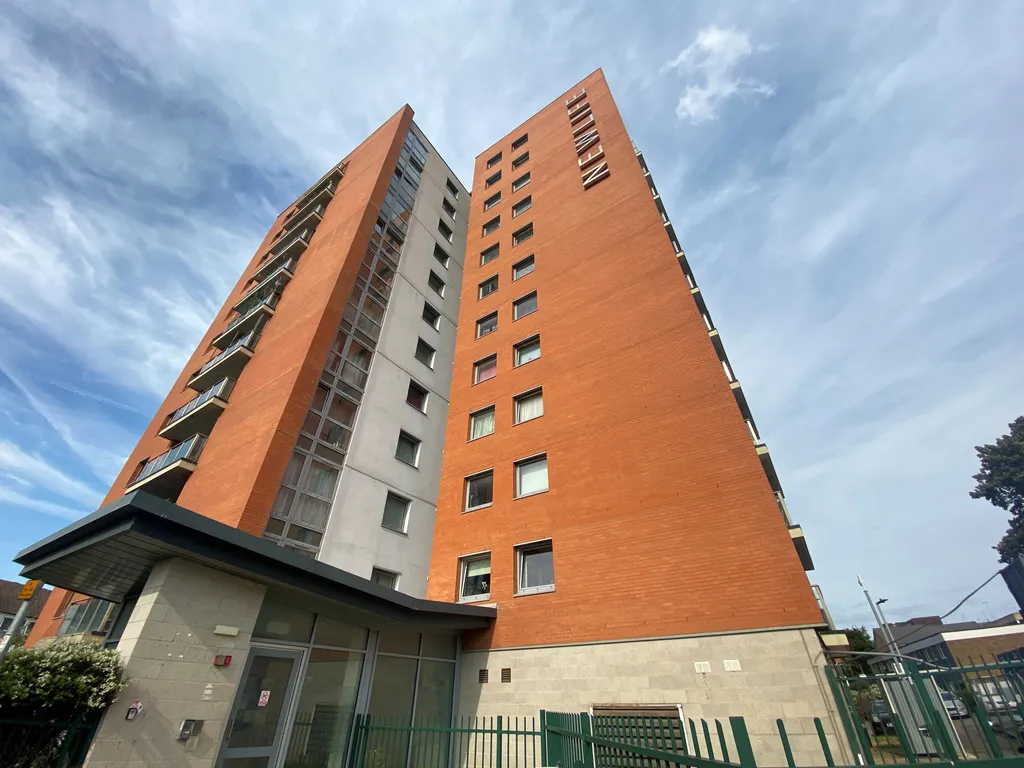 Apartment in Northampton, West Northamptonshire - View 3