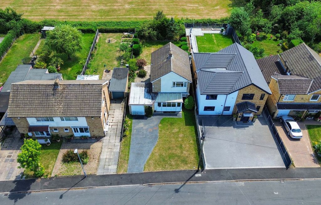 Property photo 1 of 23