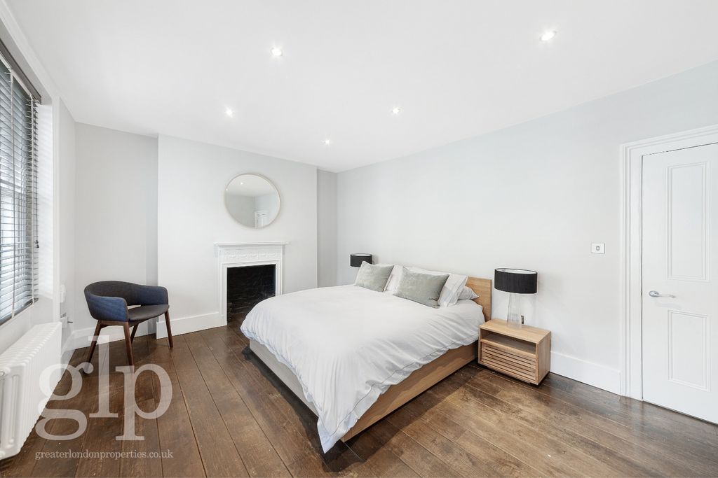 Property photo 3 of 15 3520987