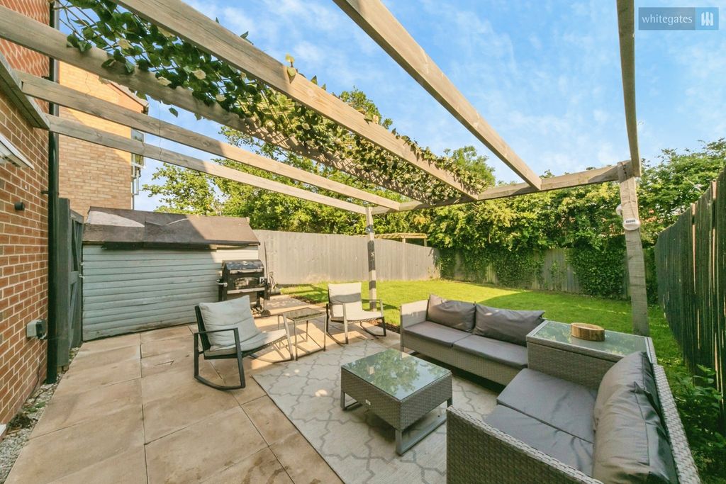 Property photo 3 of 17 Pbox-Img.Jpg