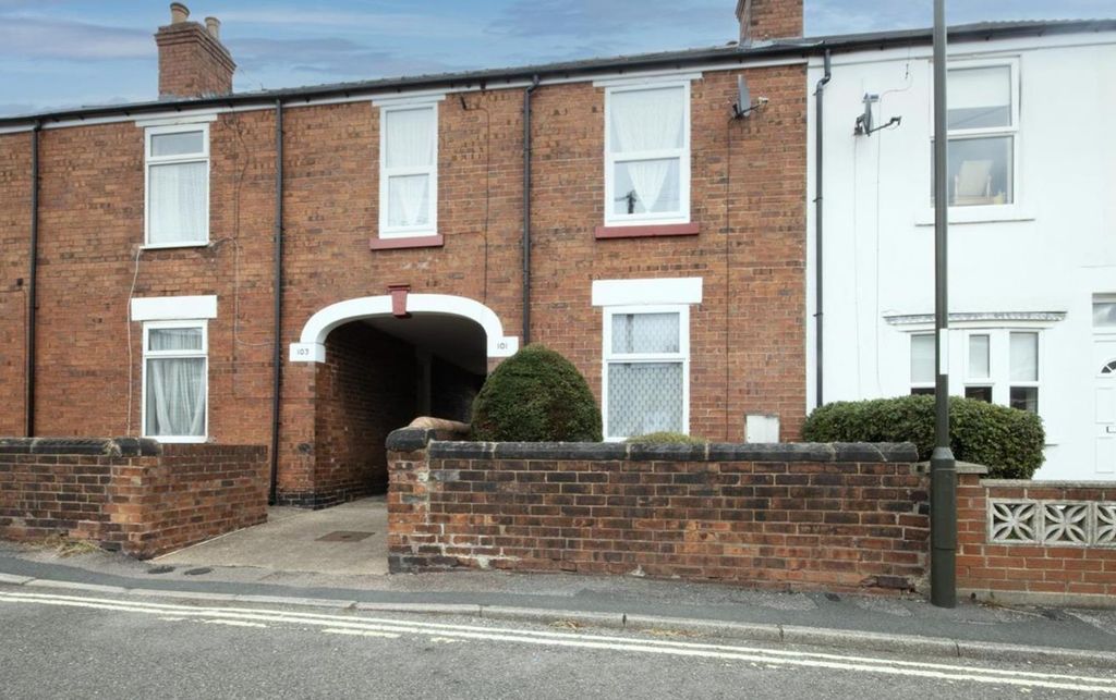 Property photo 1 of 16