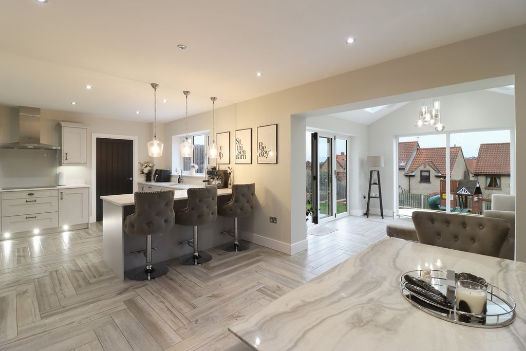 Property photo 2 of 24