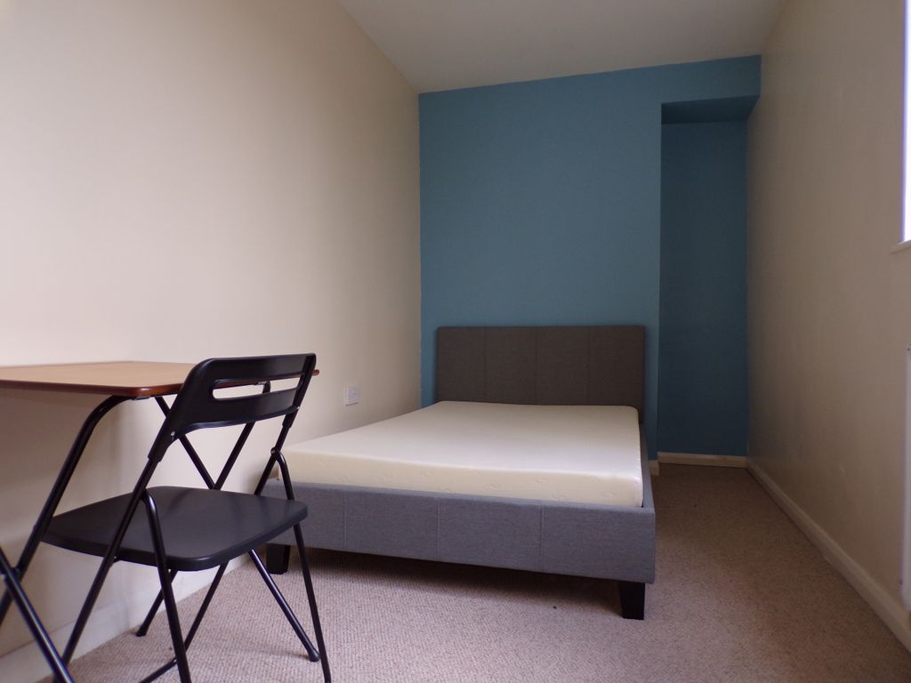 Property photo 2 of 3