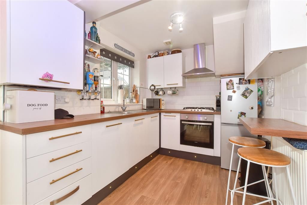 Property photo 3 of 11 Kitchen/Diner