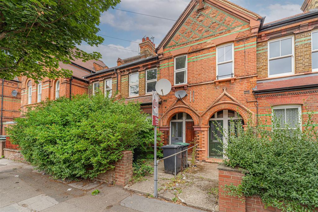 Property photo 1 of 14