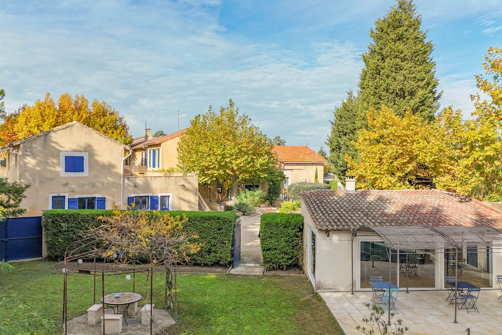 Property photo 2 of 25