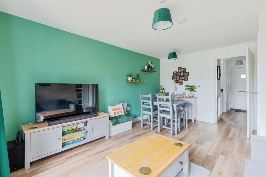 Property photo 3 of 15 Pbox-Img.Jpg