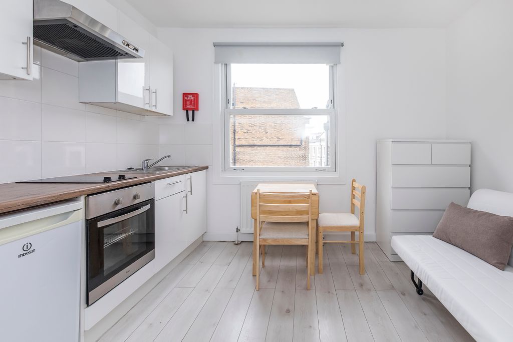 Property photo 2 of 5