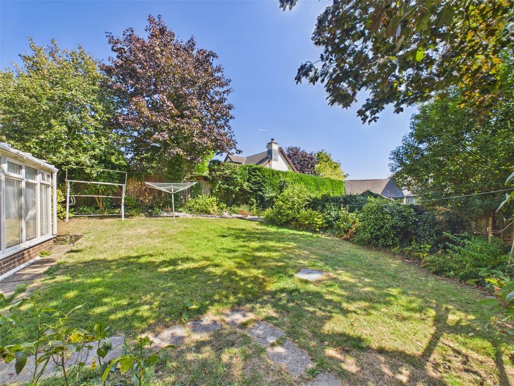Property photo 2 of 24 Garden