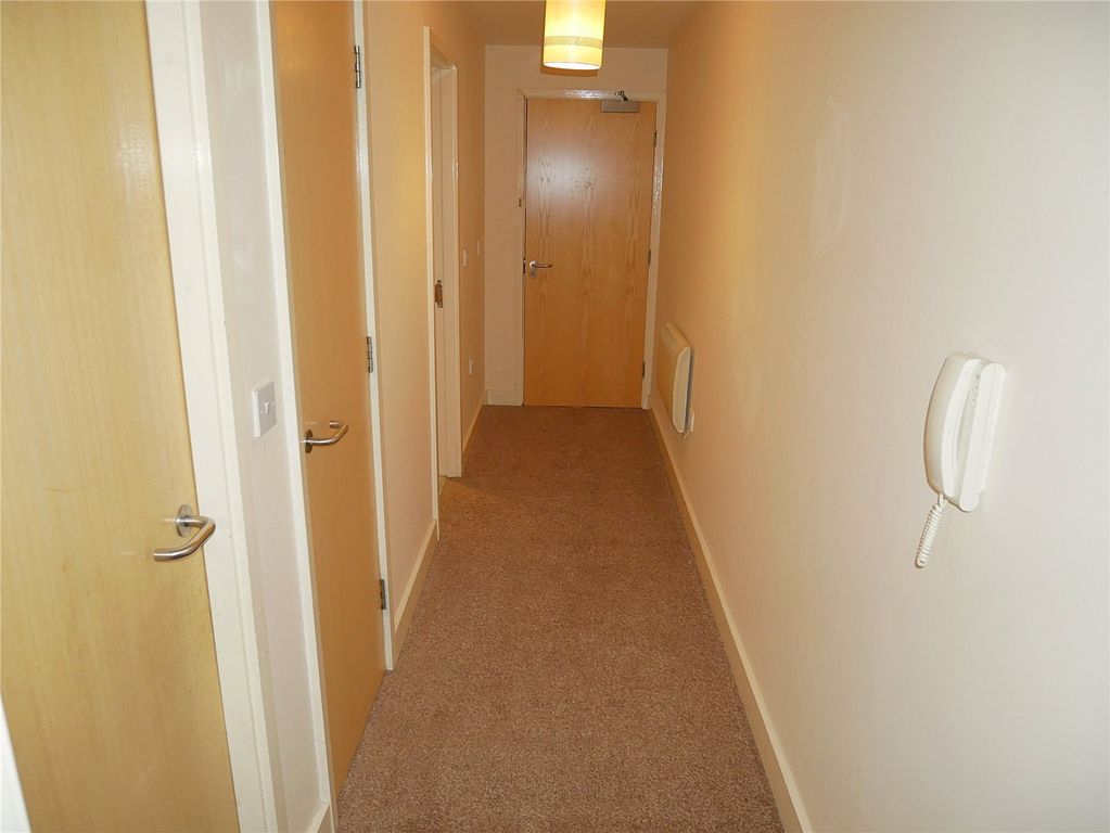 Property photo 2 of 7 Picture No. 17