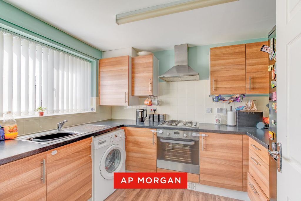 Property photo 2 of 13 Picture No. 08