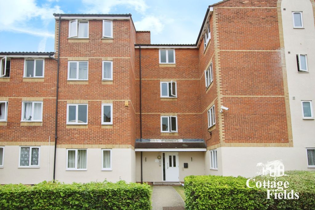 Property photo 1 of 8