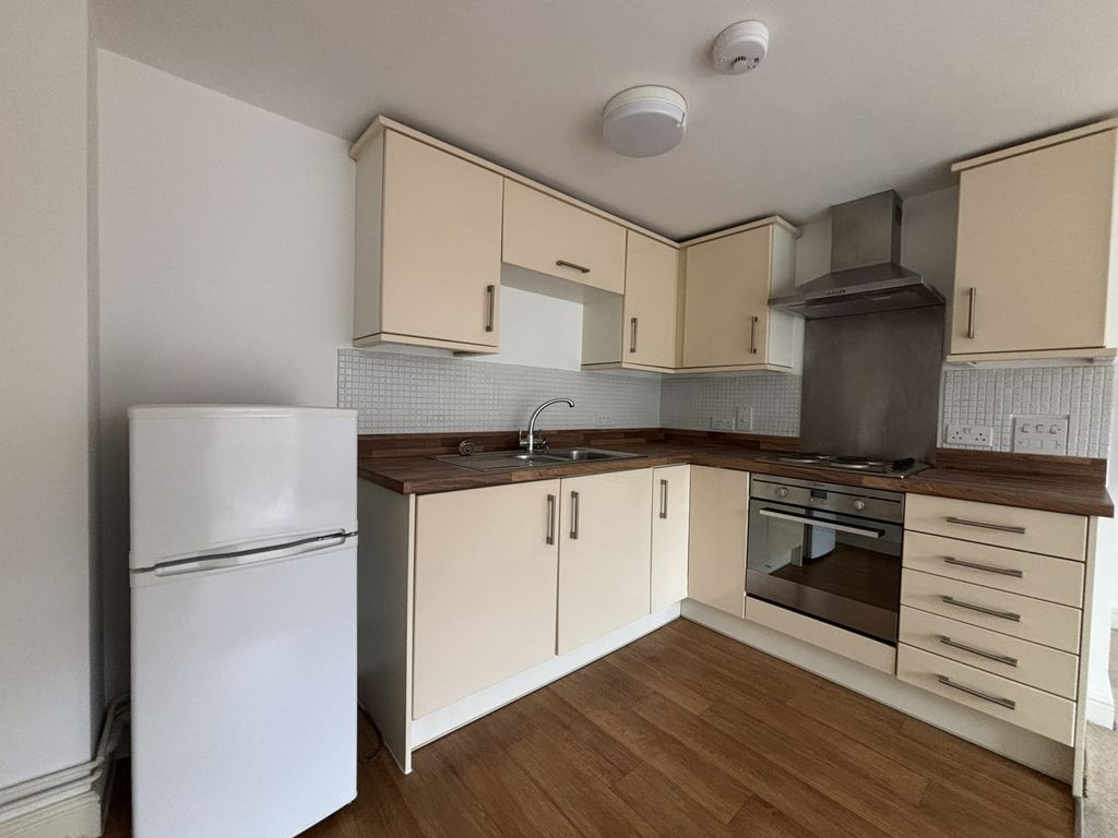 Property photo 3 of 7 Img_5083