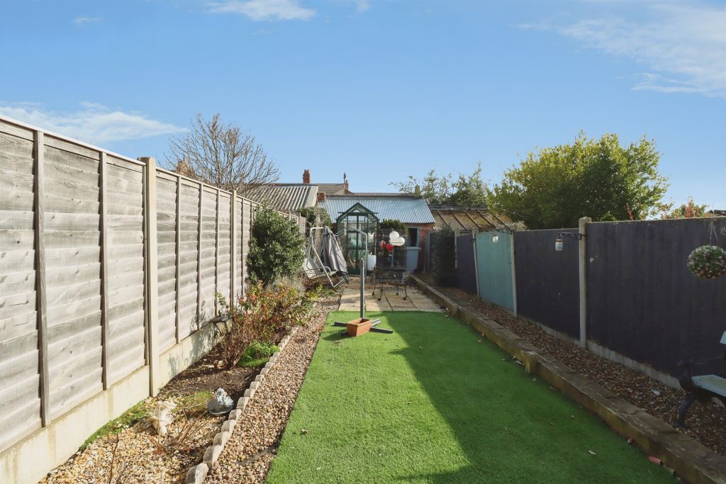 Property photo 2 of 20