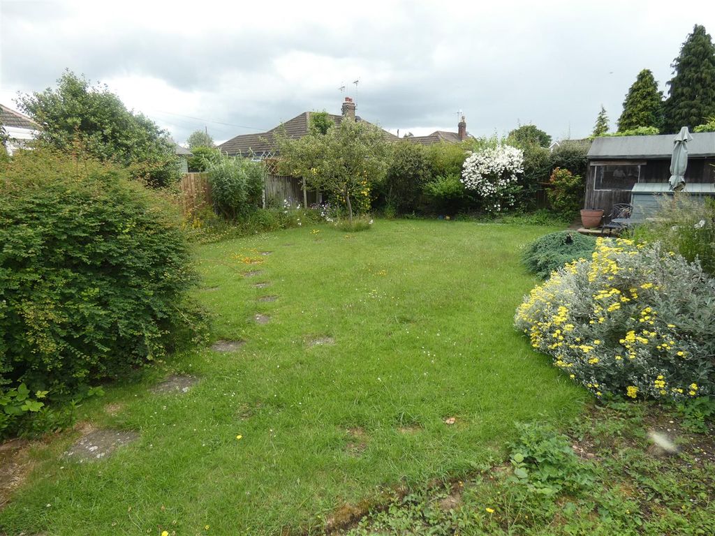 Property photo 3 of 11 Garden 2 Wilsthorpe.Jpg