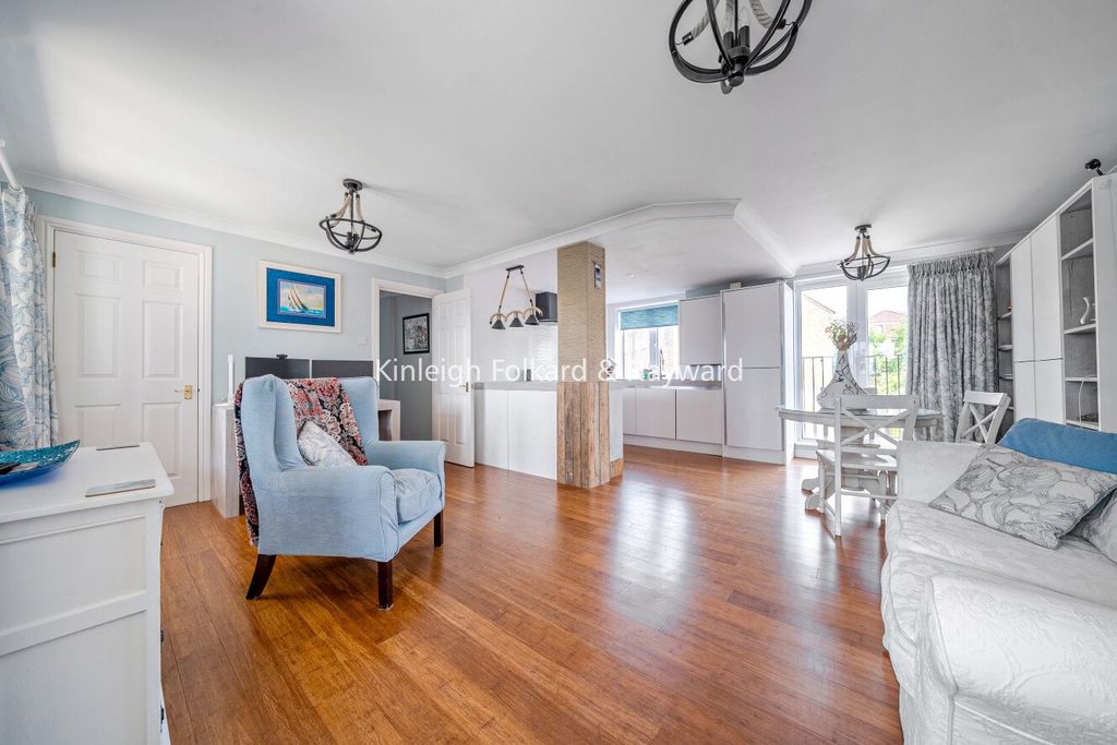 Property photo 1 of 9 Picture No. 04