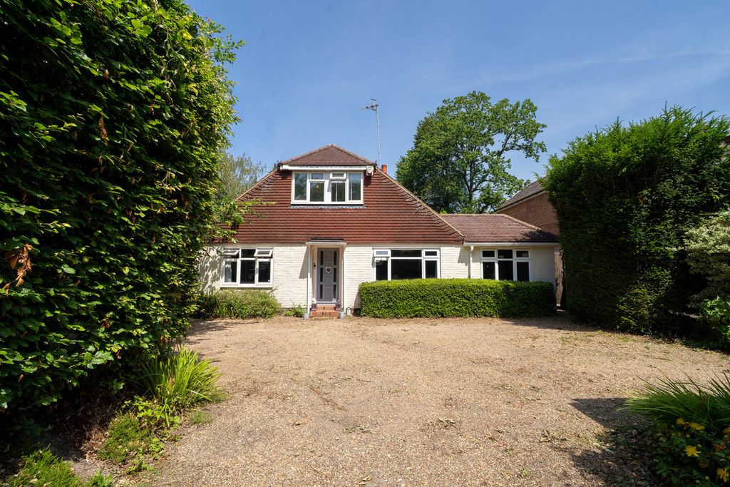 Property photo 1 of 27