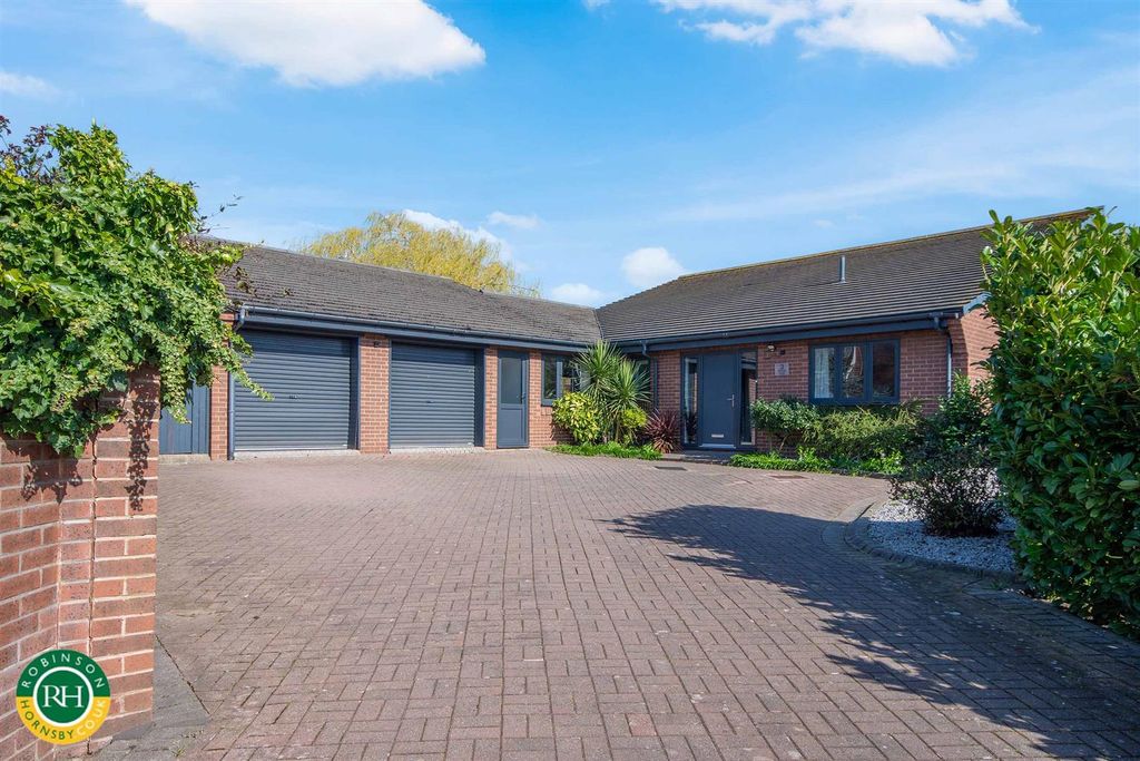 Property photo 1 of 24