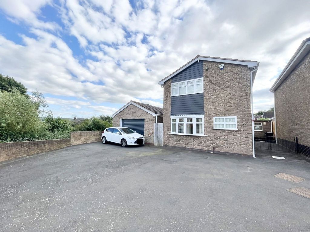 Property photo 1 of 31