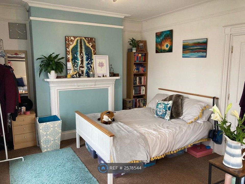 Property photo 1 of 4