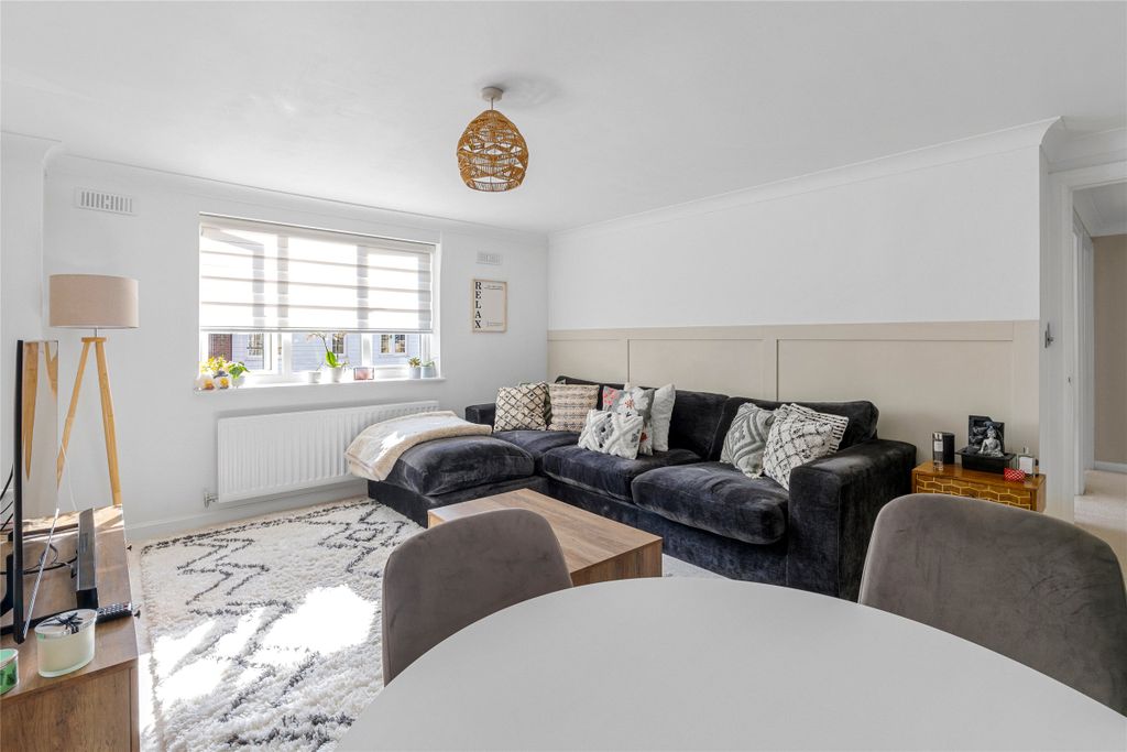 Property photo 2 of 14 Picture No. 03