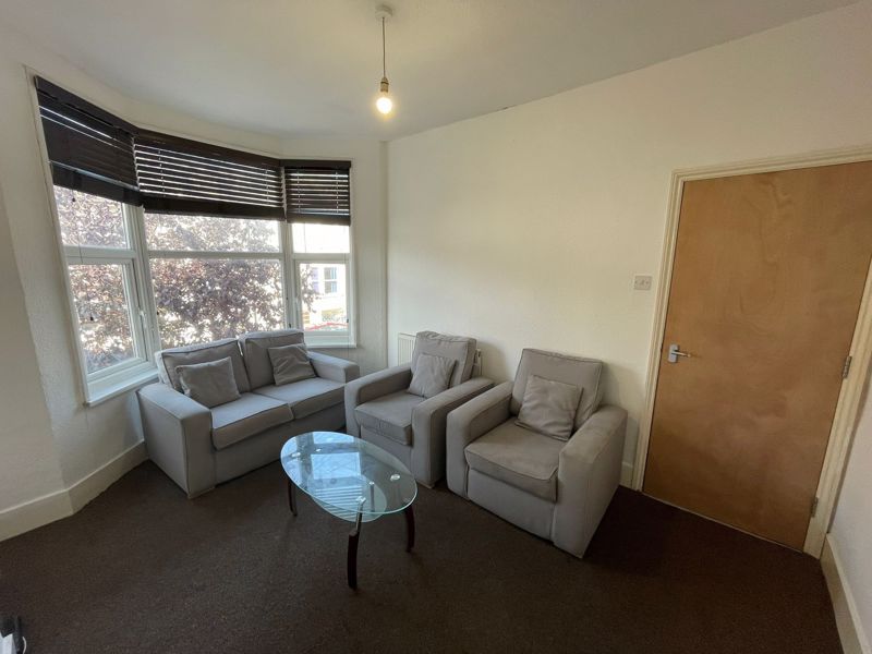 Property photo 2 of 9 Photo 12