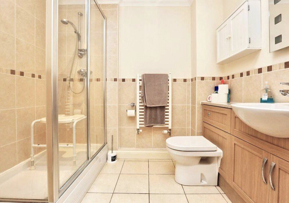 Property photo 1 of 17 Shower Room