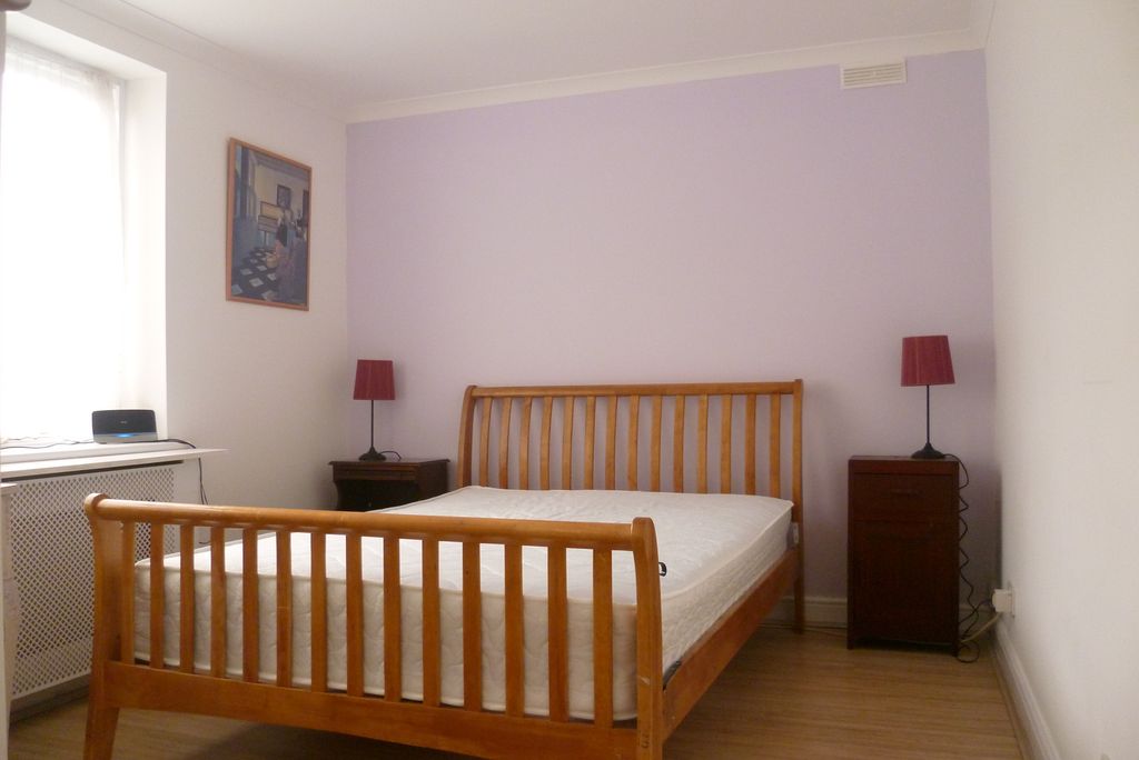 Property photo 2 of 7 92 Ashfield Ave (2).