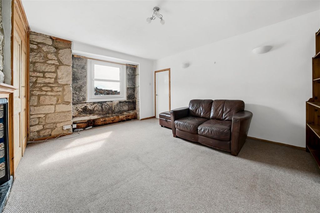 Additional image 11 of 1 bed flat for saleFortuneswell, Portland DT5