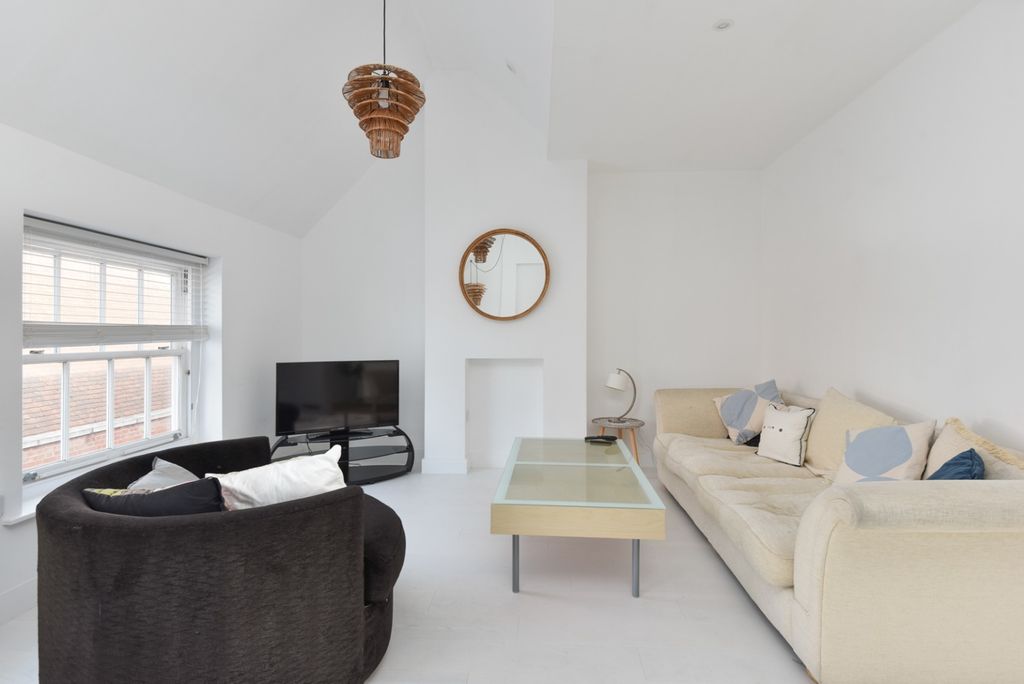 Property photo 3 of 20 4362433