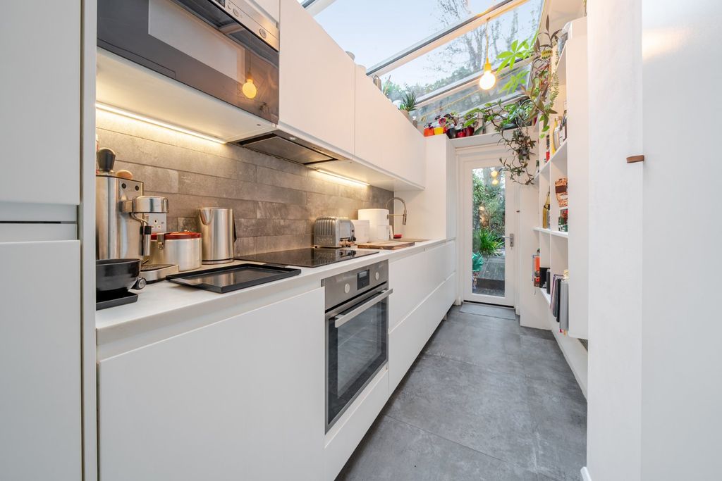 Property photo 2 of 15 Picture No. 08