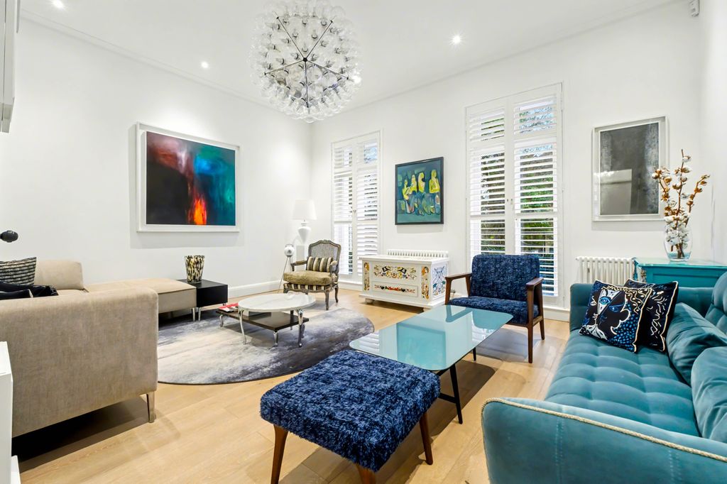 Property photo 1 of 23