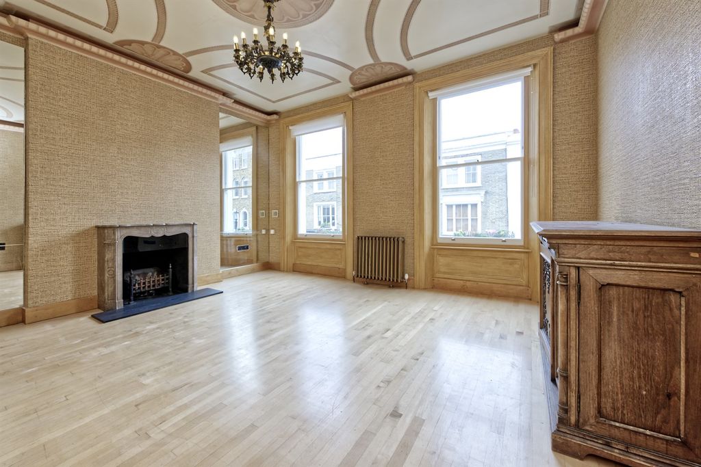 Property photo 1 of 10 (Main)