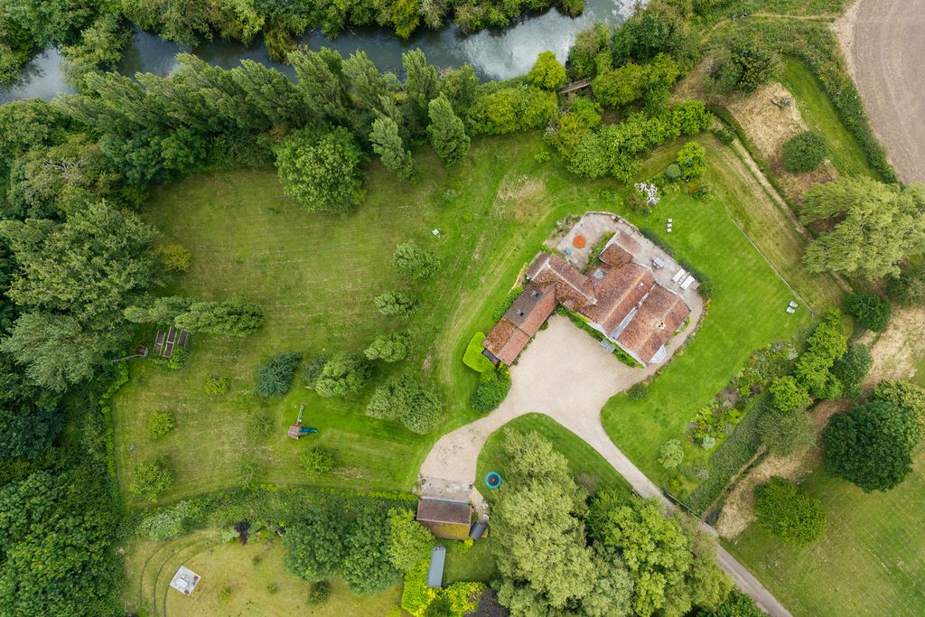 Property photo 1 of 20