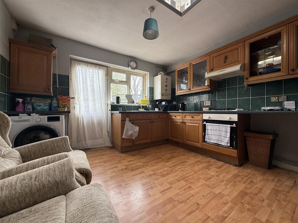 Property photo 3 of 11 Img_0396 2.Jpg