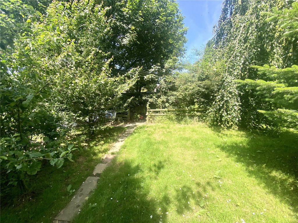 Property photo 2 of 24 Picture No. 52