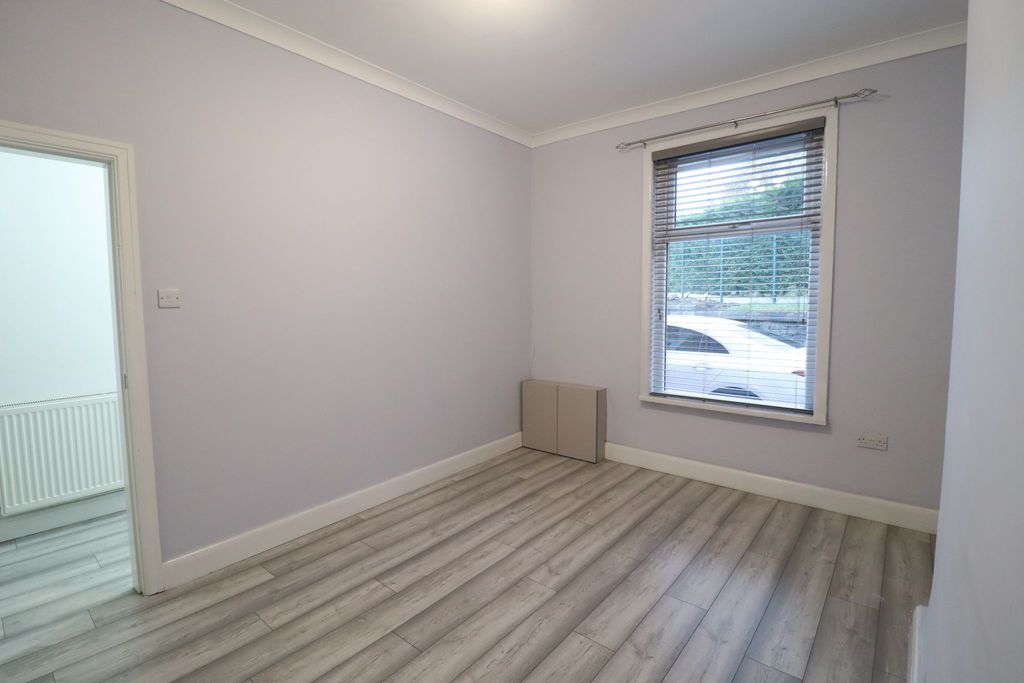 Property photo 3 of 21 Photograph 3