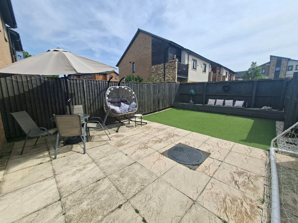 Property photo 2 of 4