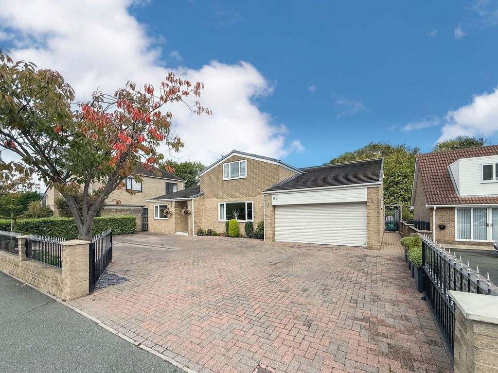 Property photo 1 of 15 External