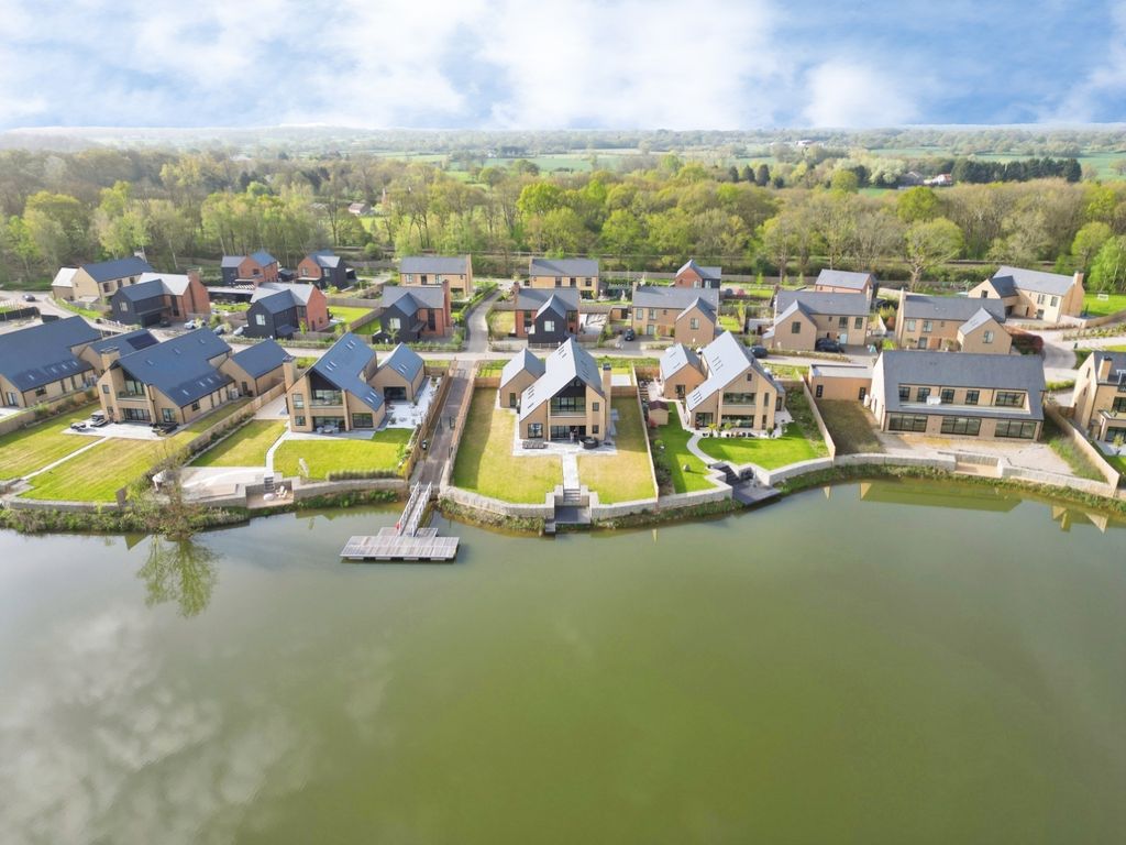 Property photo 2 of 30