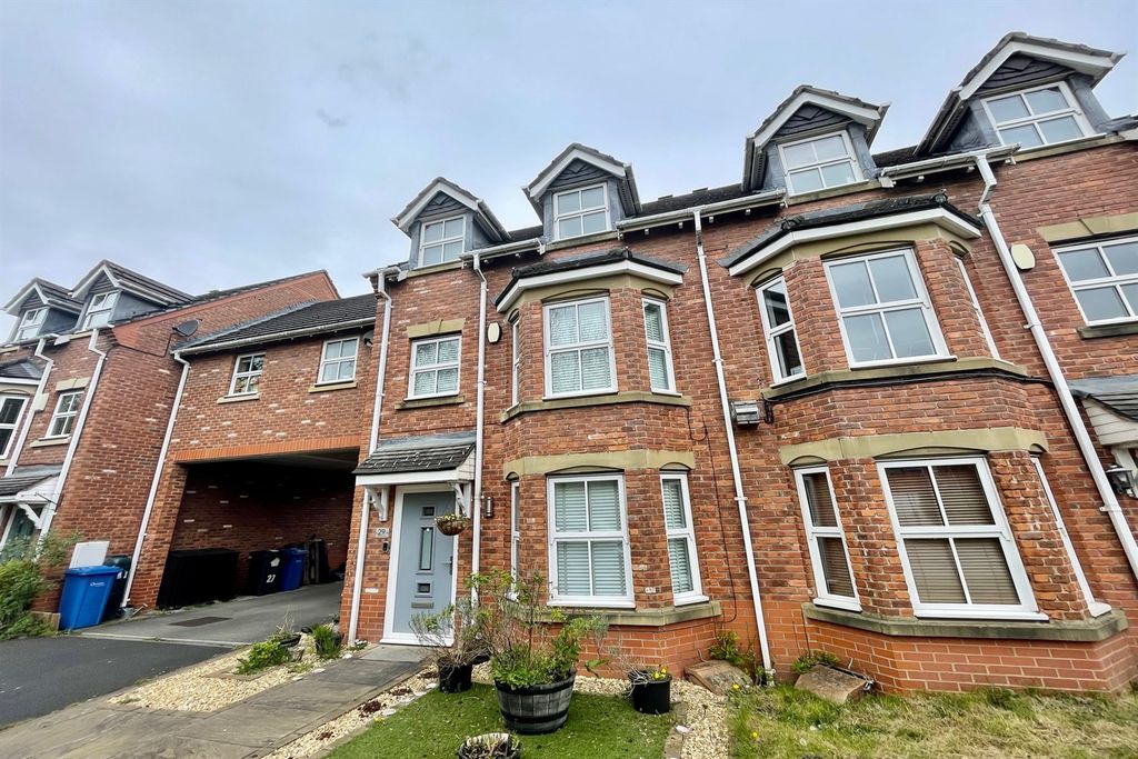 Property photo 1 of 9 (Main)