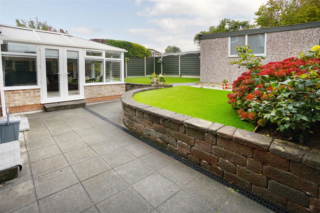 Property photo 2 of 18 Rear Garden