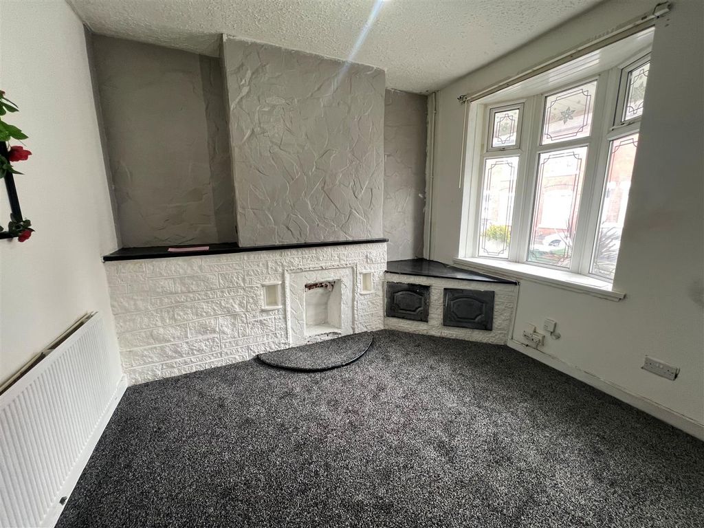 Property photo 2 of 9 1.Jpg