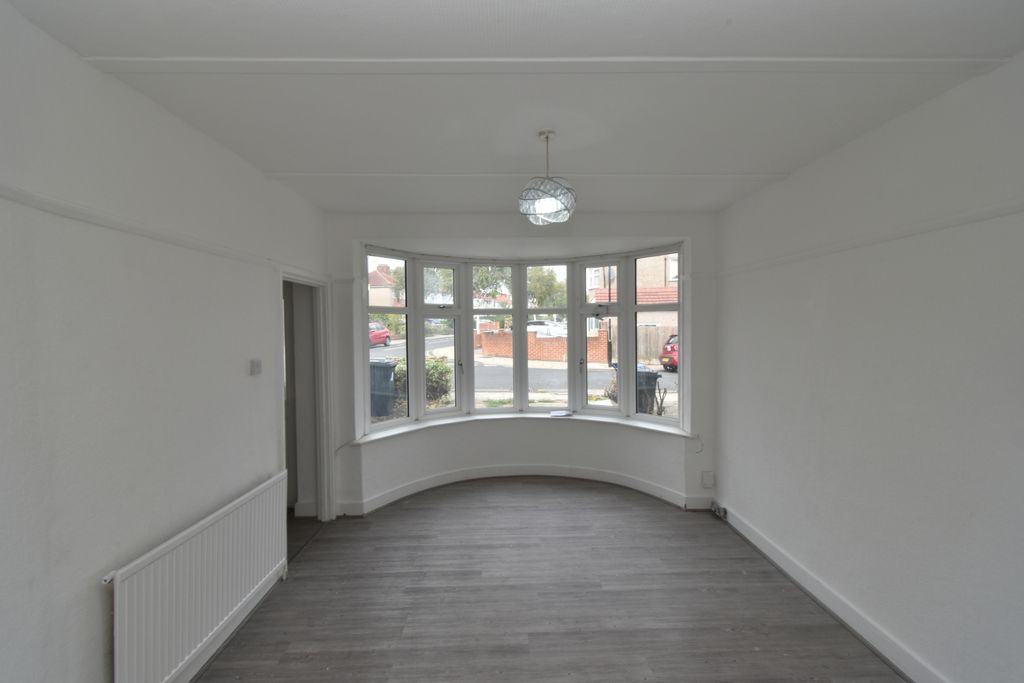 Property photo 3 of 9 Gallery