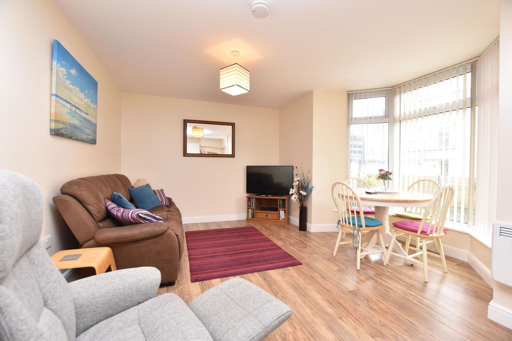 Property photo 3 of 28 Juno