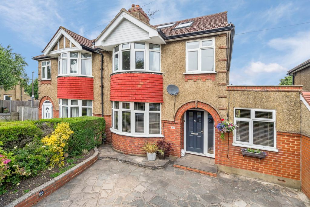 Property photo 1 of 22