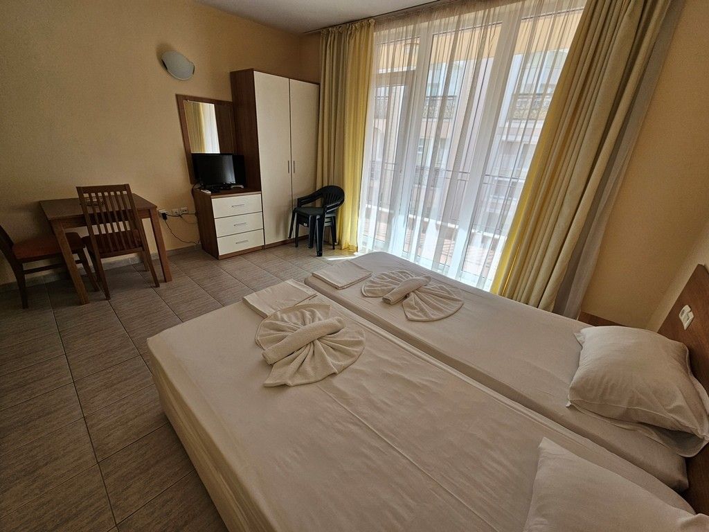 Property photo 3 of 16