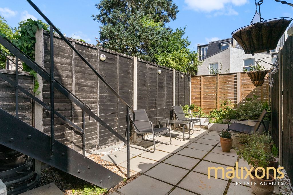 Property photo 3 of 13