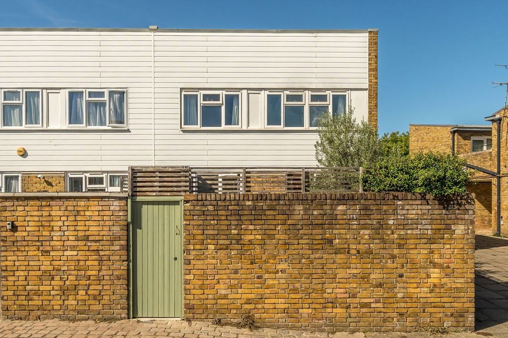Property photo 1 of 7