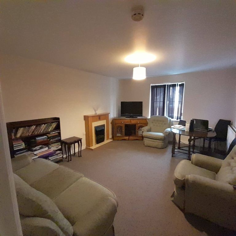 Property photo 2 of 7 Lounge